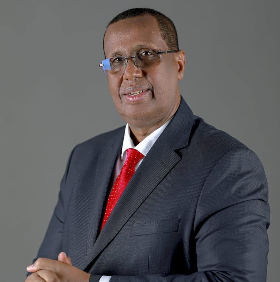 Gablax1's tweet photo. Hambalyo reer Puntland iyo dhammaan ummadda Soomaaliyeed.

Hambalyo Madaxweyne  @HESaidADeni oo aan saakay u doorannay Madaxweynaha 7aad ee Puntland. Waxaan sidoo kale, u hambalyeynayaa Madaxweyne Ku Xigeenka @Lugatoor24. 

Hambalyo intii Somali sharafteeda, midnimadeeda iyo qarannimadeeda jecel.

Waa cusub ayaa noo baryay ee aan u wada istaagno sidii aan dadkeenna horumarin lahayn.