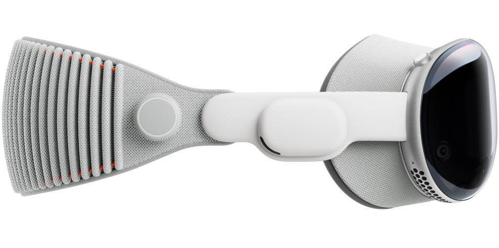 SawyerMerritt's tweet photo. NEWS: Apple says their Apple Vision Pro will launch on February 2nd. Pre-orders start on January 19 at 5AM PST.

• Starting price: $3,499 (256 GB)
• ZEISS Optical Inserts: $99 
• ZEISS Optical Inserts (Prescription): $149
• Comes with a Solo Knit Band &amp; Dual Loop Band https://t.co/Dk7FqIryKZ
