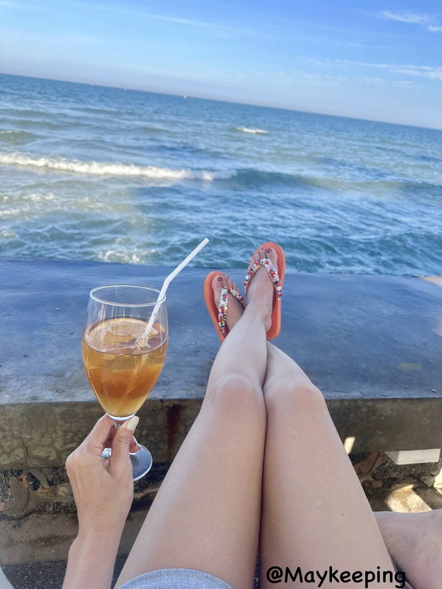 MayKeeping's tweet photo. ตามหาใครสักคน ที่ไม่ใช่แค่ใครก็ได้💋

After new year with relaxing vibes. https://t.co/XA8yJ9OOBE