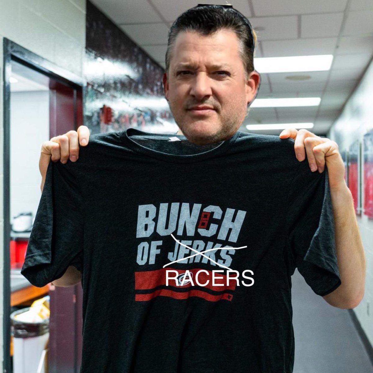 NateSmith42069's tweet photo. @StewartHaasRcng Hey @Canes they took your thing…. https://t.co/LreQBosHE2