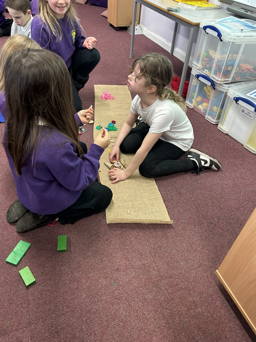 P3B enjoyed getting back to school with some indoor loose parts today 😀