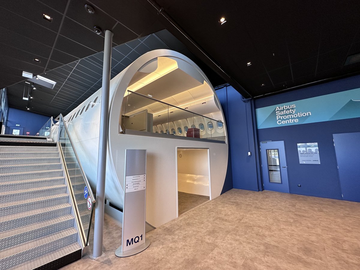 Runway Girl tweet media