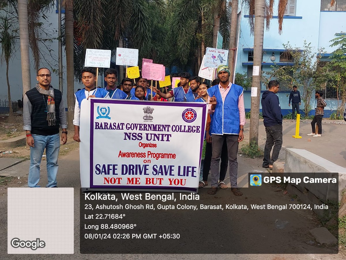 nssbgc_unit's tweet photo. An Awareness rally on #SAFE DRIVE SAVE LIFE (from College ground to Barasat Municipality) has been organised by NSS Unit, #Barasat Govt. College on 08.01.2024 from 2pm onwards. 
44 NSS Volunteers and 6 teachers were present in this rally.

@rdnss_kolkata
@_NSSIndia 
@YASMinistry https://t.co/TLwnqrYgzl