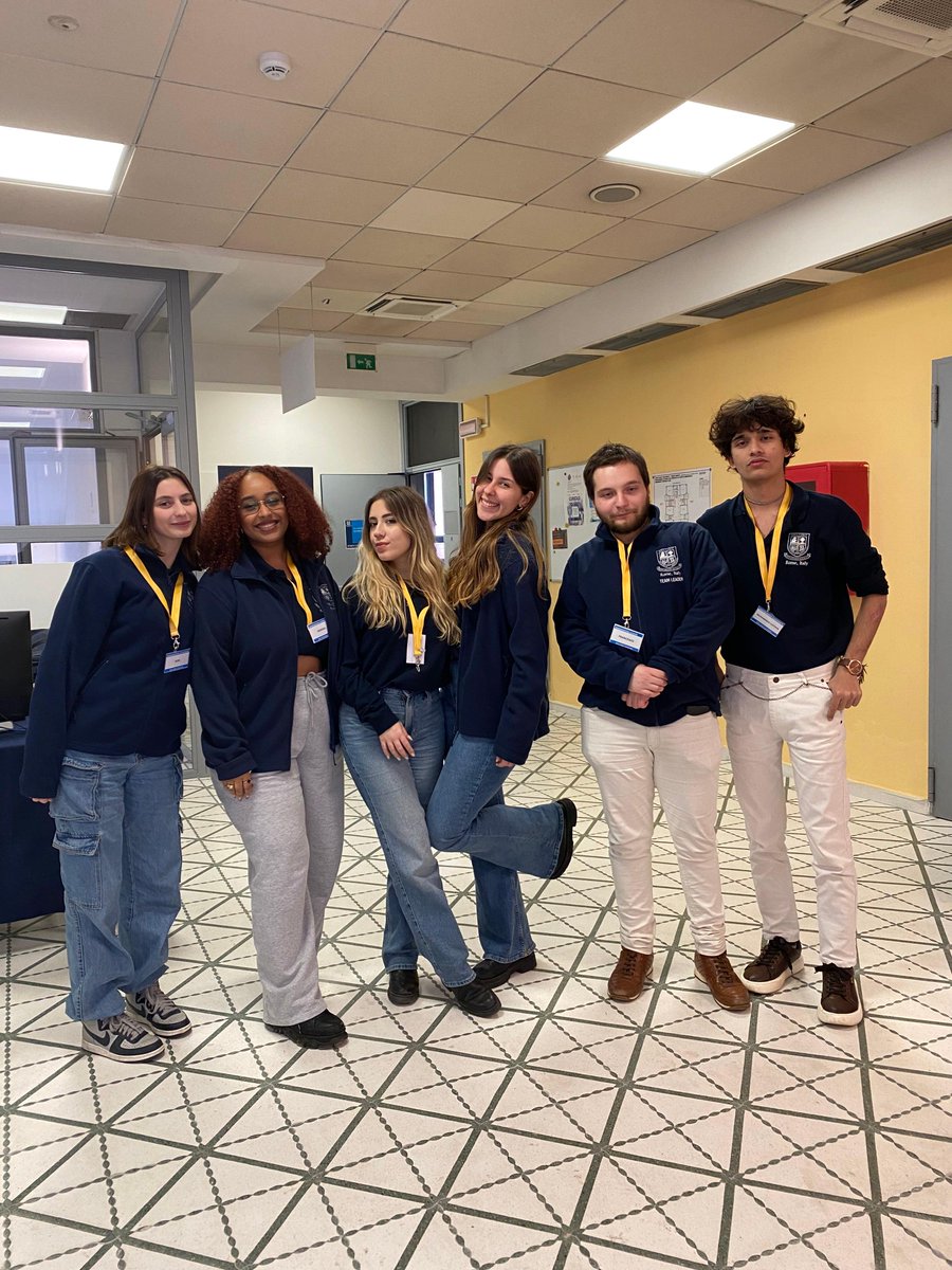 JohnCabotRome's tweet photo. A very warm welcome to our newest Gladiators! We hope you enjoy getting to know your new home. :)
#StudyInRome #NewSemester #Spring2024 https://t.co/hIv0yrEolP