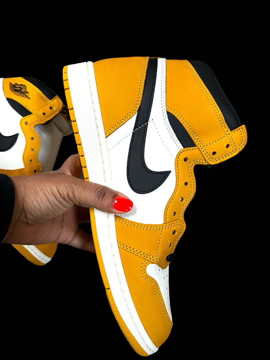 SheSneaks2 tweet media