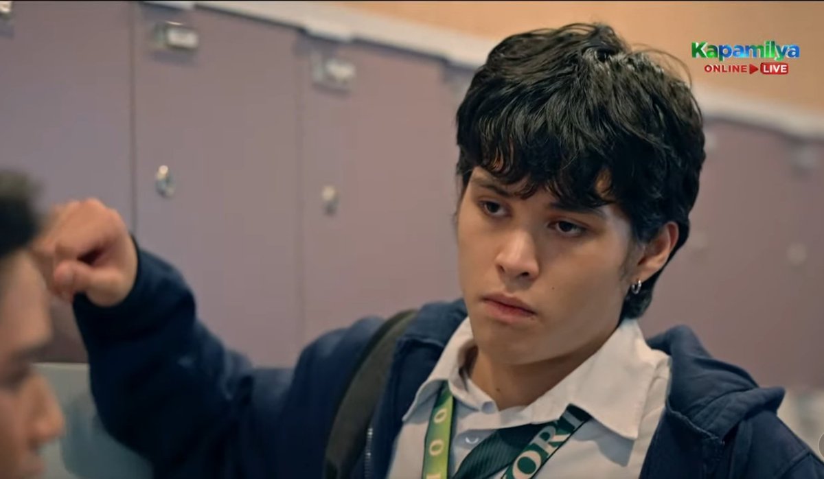 viah_hh's tweet photo. Obet confronts Tim abt Roxy.
โtrue friends really do this, not to hurt ur feelings but to show u the reality and let u realize abt it. We all know nmn ang intentions ni Obet here, what a kind friend. All the SH cast friendship is the best๐คโจ
#SeniorHigh
#SHConfrontation https://t.co/Qrut86sPpO
