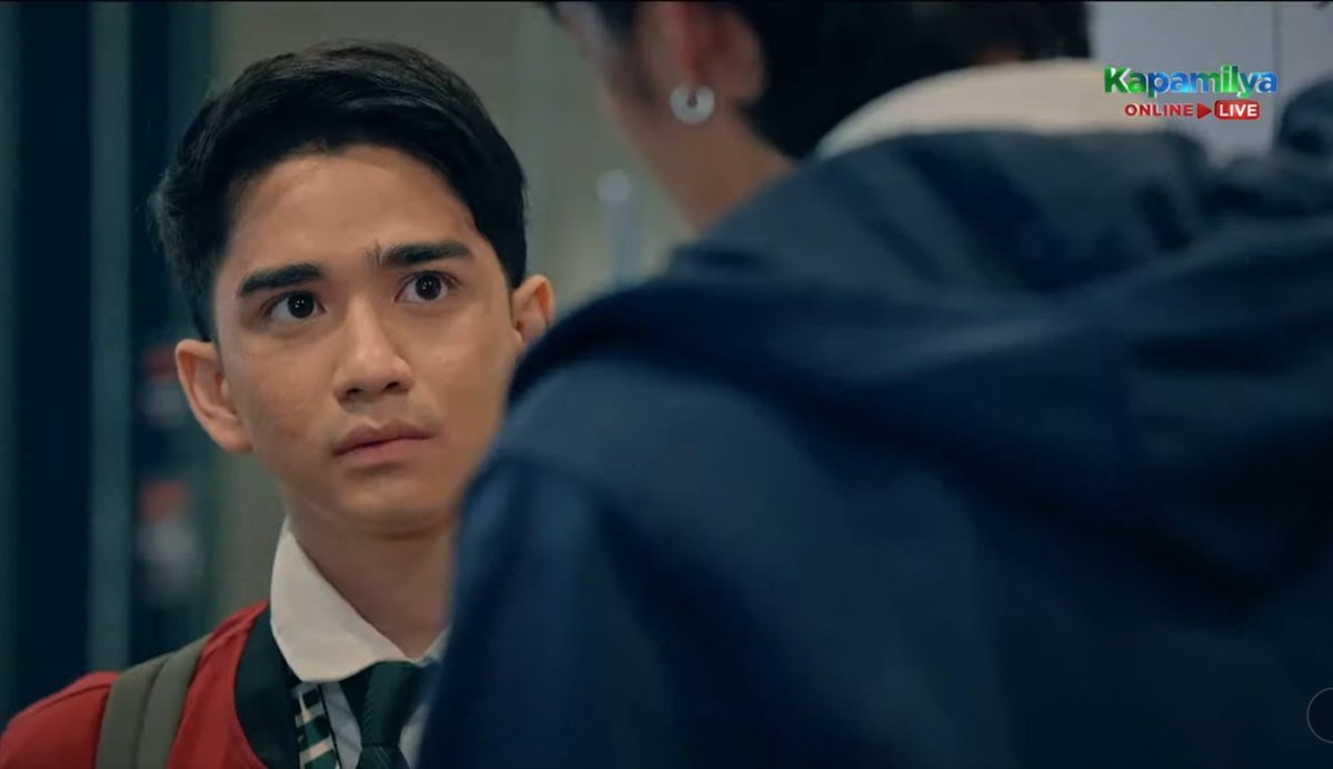 viah_hh's tweet photo. Obet confronts Tim abt Roxy.
โtrue friends really do this, not to hurt ur feelings but to show u the reality and let u realize abt it. We all know nmn ang intentions ni Obet here, what a kind friend. All the SH cast friendship is the best๐คโจ
#SeniorHigh
#SHConfrontation https://t.co/Qrut86sPpO