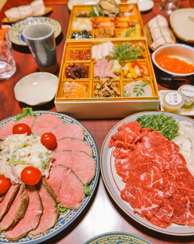 isitaku's tweet photo. めっちゃ遅ればせながら明けました、今年もよろしくお願いします
皆にとって良い年になりますように

今年は大晦日からちょいと体調崩したかと思っていたら、元旦夜に発熱 3日に40℃超えとなかなかしんどめのお正月でした
熱出ても食欲失せないのだけは助かる
今は無事平熱に戻ってます https://t.co/EaLkAAb4v5