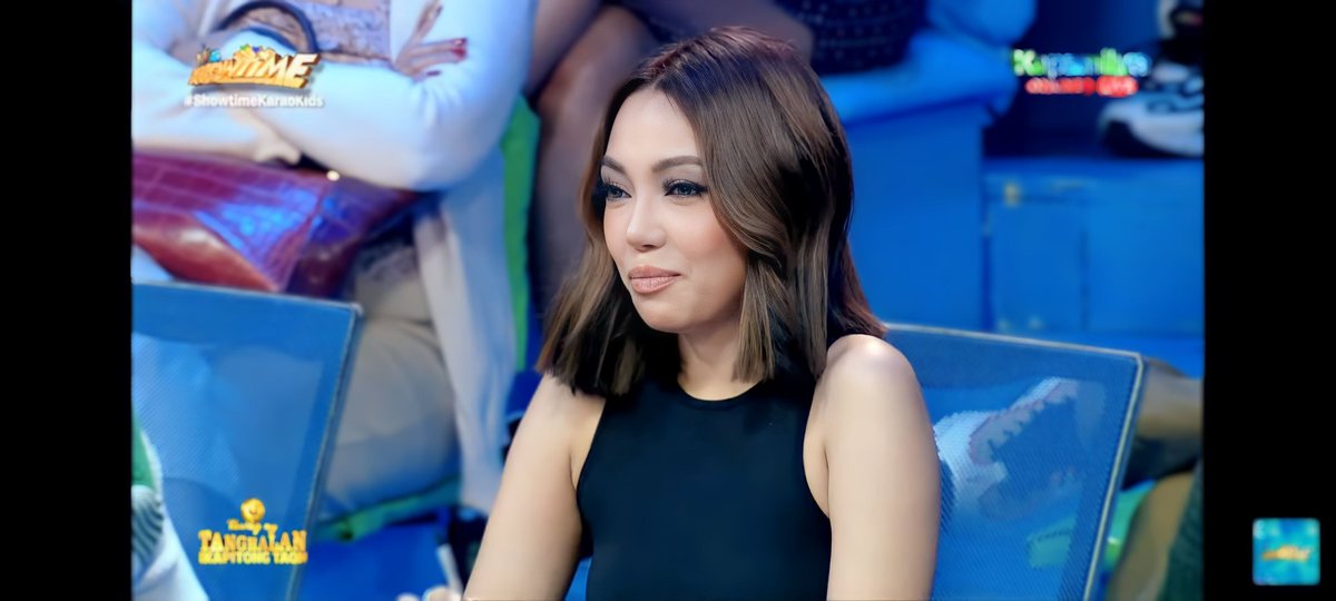 MayoranaticsOF's tweet photo. Hurado Jona 💛

@MsJ0NA @itsShowtimeNa
#TawagNgTanghalan
#ShowtimeKaraoKids https://t.co/xocL622F0p