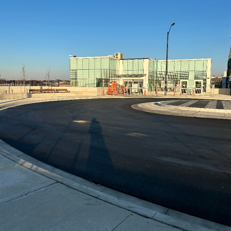 GOExpansion's tweet photo. #MapleGO Customer Appreciation Day!
Get a free coffee or tea from 5:30am to 9:30am today at the station.
Metrolinx is transforming GO Transit to bring more frequent two-way, all-day service to the Barrie Line.
#MetrolinxFYI https://t.co/4A8cy76mKY
