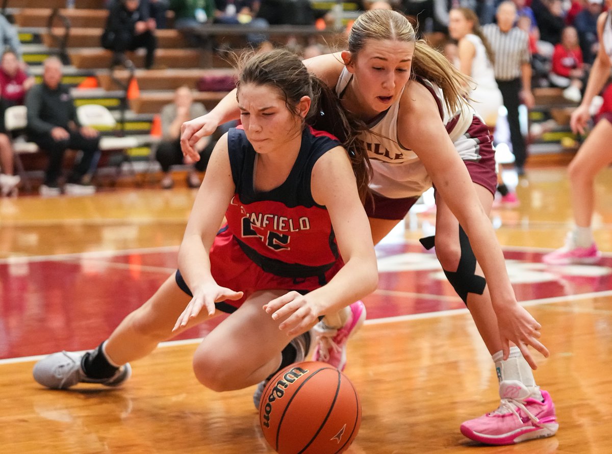 Brian_Haenchen's tweet image. 🏀⭐️: @emancelet10 (@DCHSWarriorsGBB), @HannahMenser (@LadyQuakerbball), @Lilli3Barnes (@AthleticsValpo), Ainsley Brown (@SMHSathletics), @GabrielleBurr4 &amp;amp; @k_kreinhagen11 (@NCWB317), @charlottec_2026 (@UniversityGBB).

🗳️🔚 noon, Friday: indystar.com/story/sports/h…