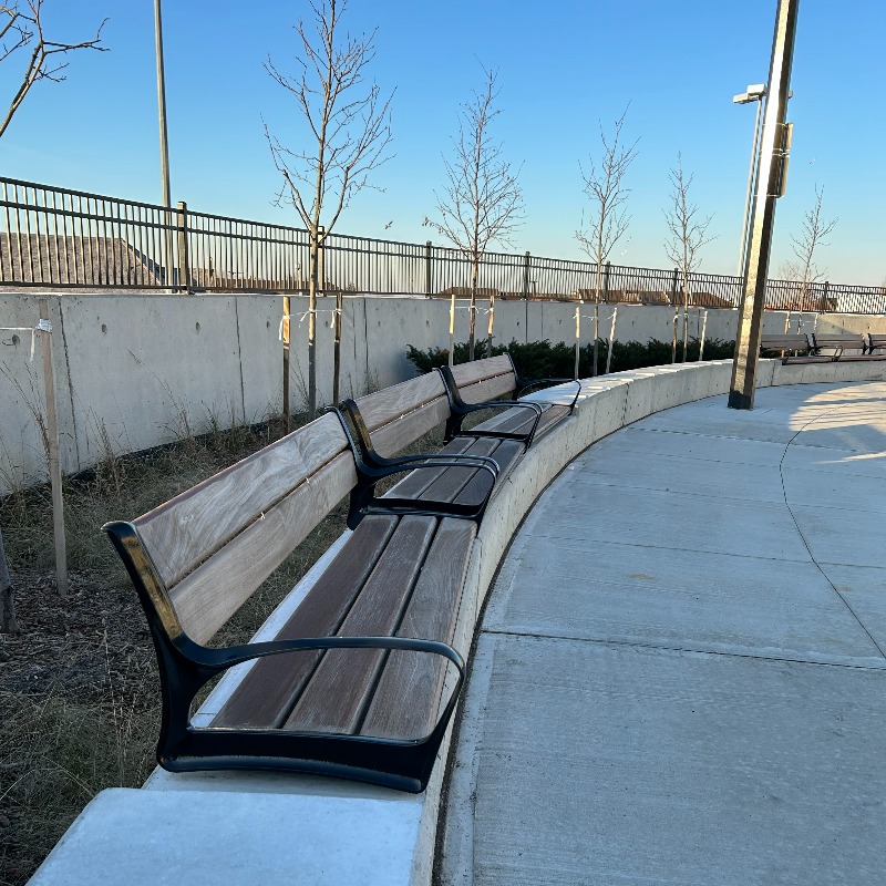 GOExpansion's tweet photo. #MapleGO Customer Appreciation Day!
Get a free coffee or tea from 5:30am to 9:30am today at the station.
Metrolinx is transforming GO Transit to bring more frequent two-way, all-day service to the Barrie Line.
#MetrolinxFYI https://t.co/4A8cy76mKY