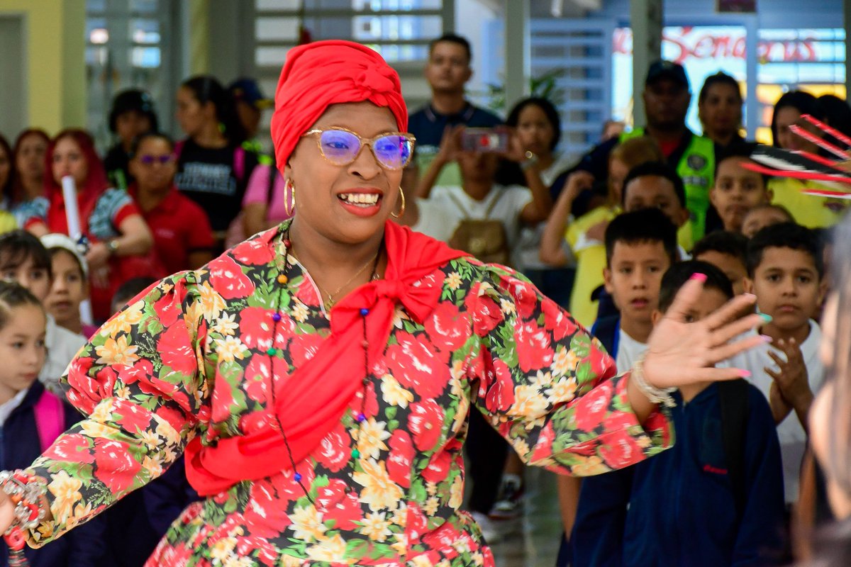 Yelitze Santaella tweet media