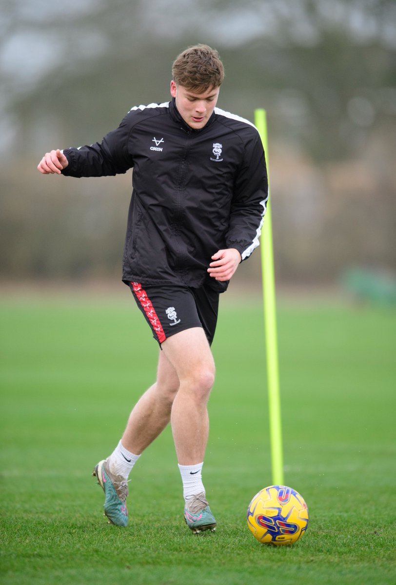 LincolnCity_FC's tweet photo. 👑 He's back.

#WeAreImps https://t.co/hHZT1t3gwB
