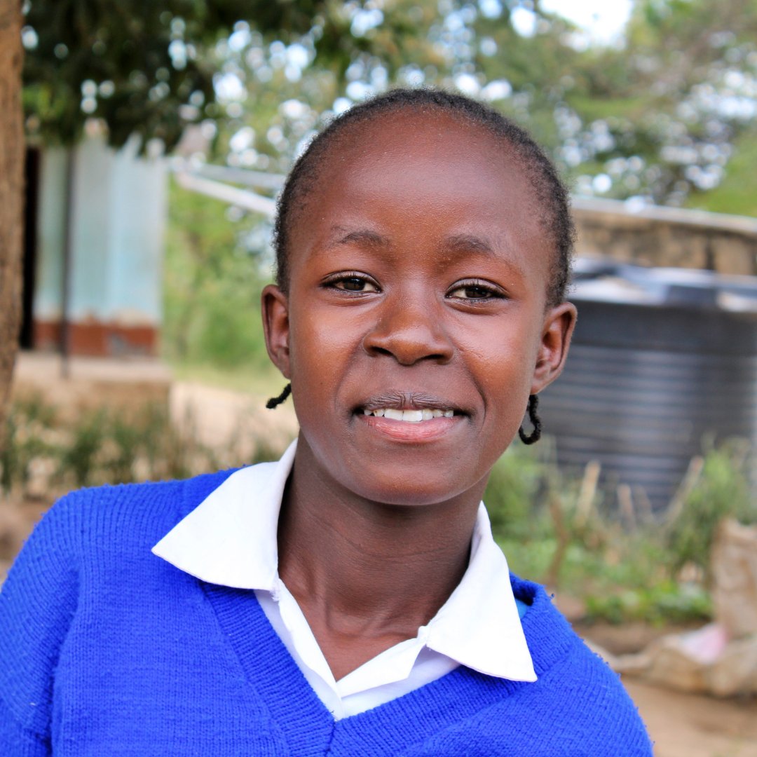 Meet Kanini! 👋  

Kanini noticed that fewer of her classmates were getting sick once a #cleanwater tank was implemented at her school, and #school performance increased! 💧

To read more #FacesofWater stories, visit wellawareworld.org/faces-of-water