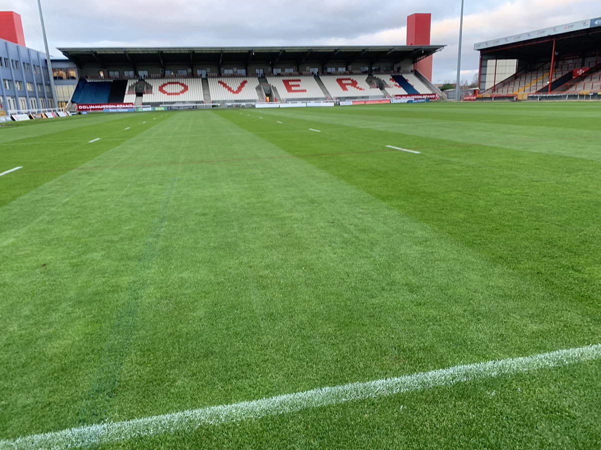 AnthonyBrockwel's tweet photo. From maintain to preparing, the cycle of pitch preparation.  Nutritional inputs increased in readiness for the start of the @SuperLeague season 2024. @DPSGOLF feeding program working a treat 😉👌🏻🌱🌱🌱 https://t.co/BSlgVqmouQ