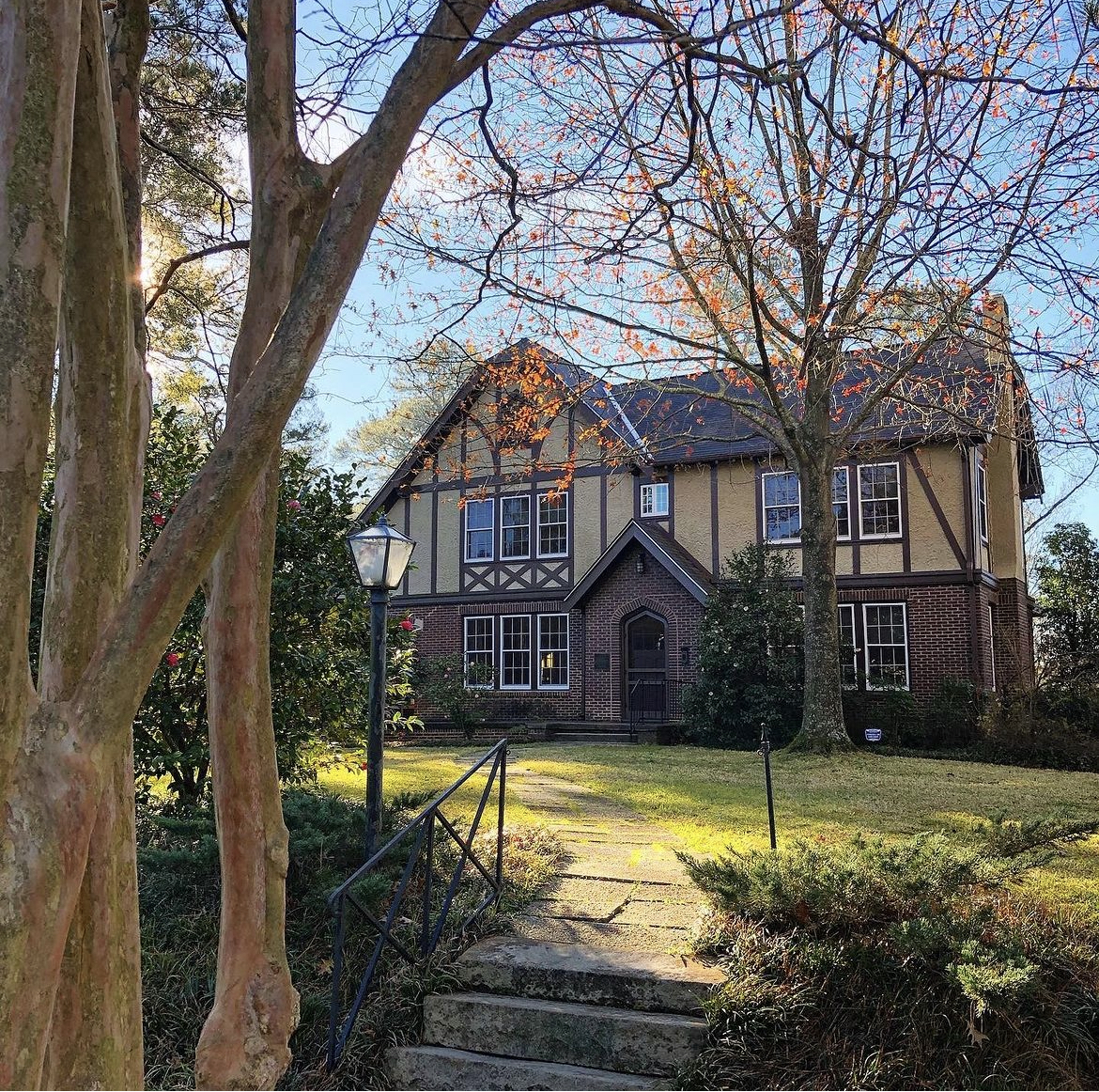 The Eudora Welty House was the home of author Eudora Welty from 1925 until her death in 2001. Welty wrote almost all of her fiction and essays in her Belhaven home.

Plan your visit today by visiting their website at welty.mdah.ms.gov