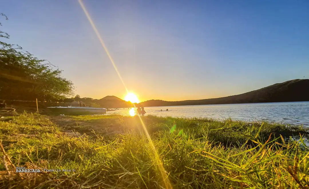 #felizLunesATodos 😄

      Desde la Laguna de Xiloá  #Nicaragua 

      Un tesoro natural 🌅

#2024HaciaNuevasVictorias 
#TropaSandinista