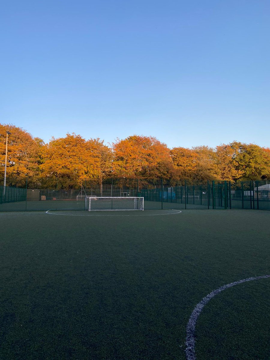 StMargsPastures's tweet photo. Looking to play this weekend? ⚽

Cheaper weekend rates are available to all on Saturdays and Sundays! 🙌

Find out more ⬇

https://t.co/OWhqca6IHE https://t.co/pVyWi3Qzl2