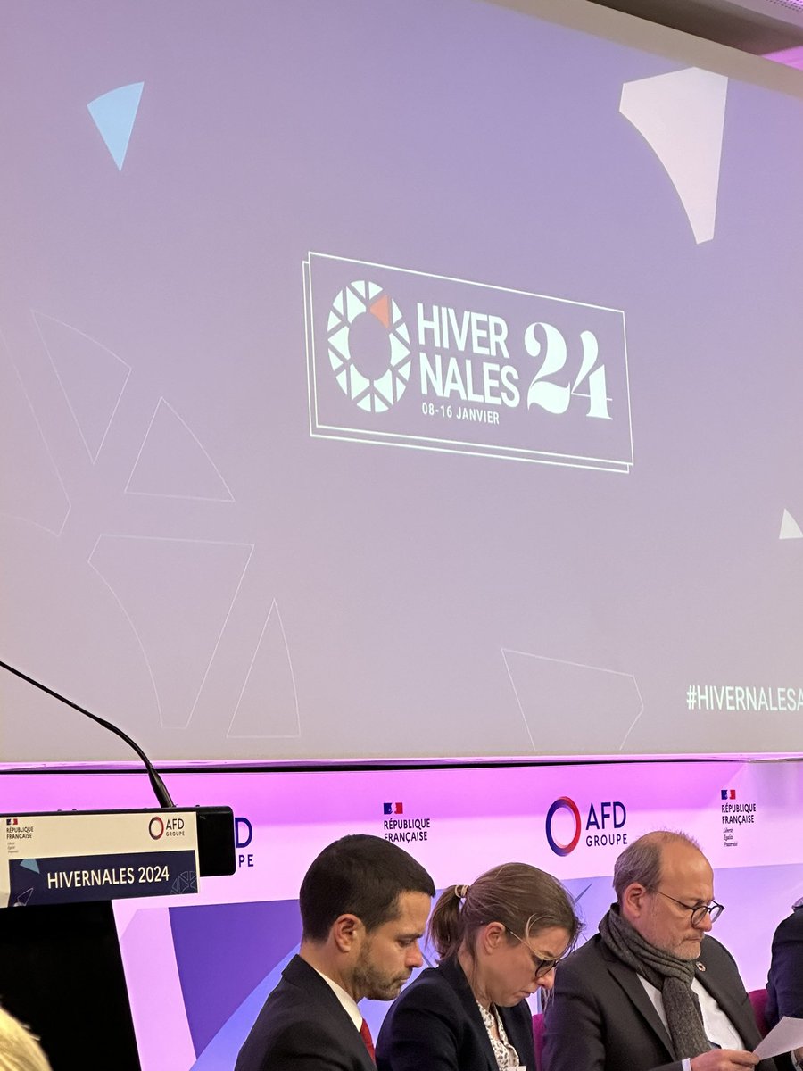 ALAOCHANOU's tweet photo. #hivernales AFD #Ecobank INTERNATIONAL #ETI
Un honneur de participer aux hivernales de l’AFD. Occasion pour moi de rencontrer les directeurs pays et le DG de l’AFD. Échanges autour du financement du Trade et perspectives de coopération entre Ecobank et AFD https://t.co/BIum7RFC7O