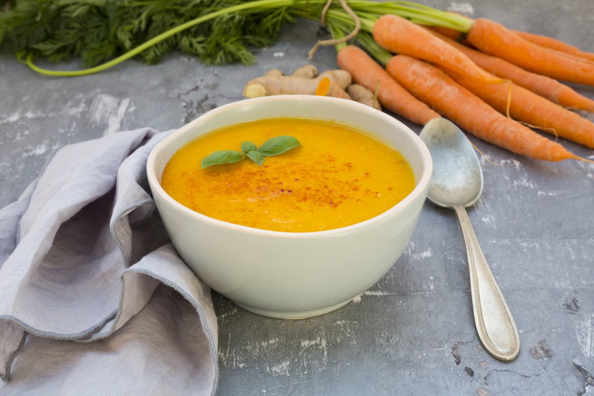 BlueShieldCA's tweet photo. The perfect #ComfortFood, it’s #SoupMonth! Great on a cold day, try using nutritious winter #vegetables, like #carrots, #kale or #potatoes. Learn how to make more #Healthy Choices at https://t.co/KBg2fzd7s4 #Wellvolution #HealhtyFoodSwap #FoodSwap #SoupSeason #SoupLover https://t.co/JivwNybLkk