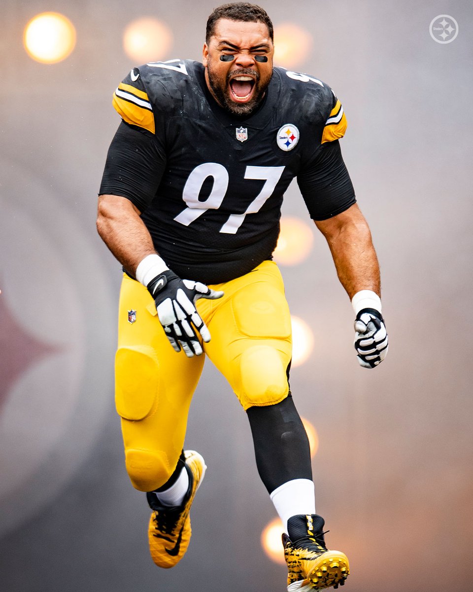 IT'S THE LAST DAY TO VOTE FOR CAM‼️ Repost & reply with #WPMOYChallenge @CamHeyward