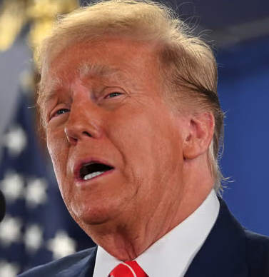 OccupyDemocrats's tweet image. BREAKING: Donald Trump throws a desperate Hail Mary pass to save his 2024 campaign and demands in a new filing that the sprawling criminal conspiracy against him in Georgia be thrown out because he has something called "presidential immunity."

This is the strategy of a man who…