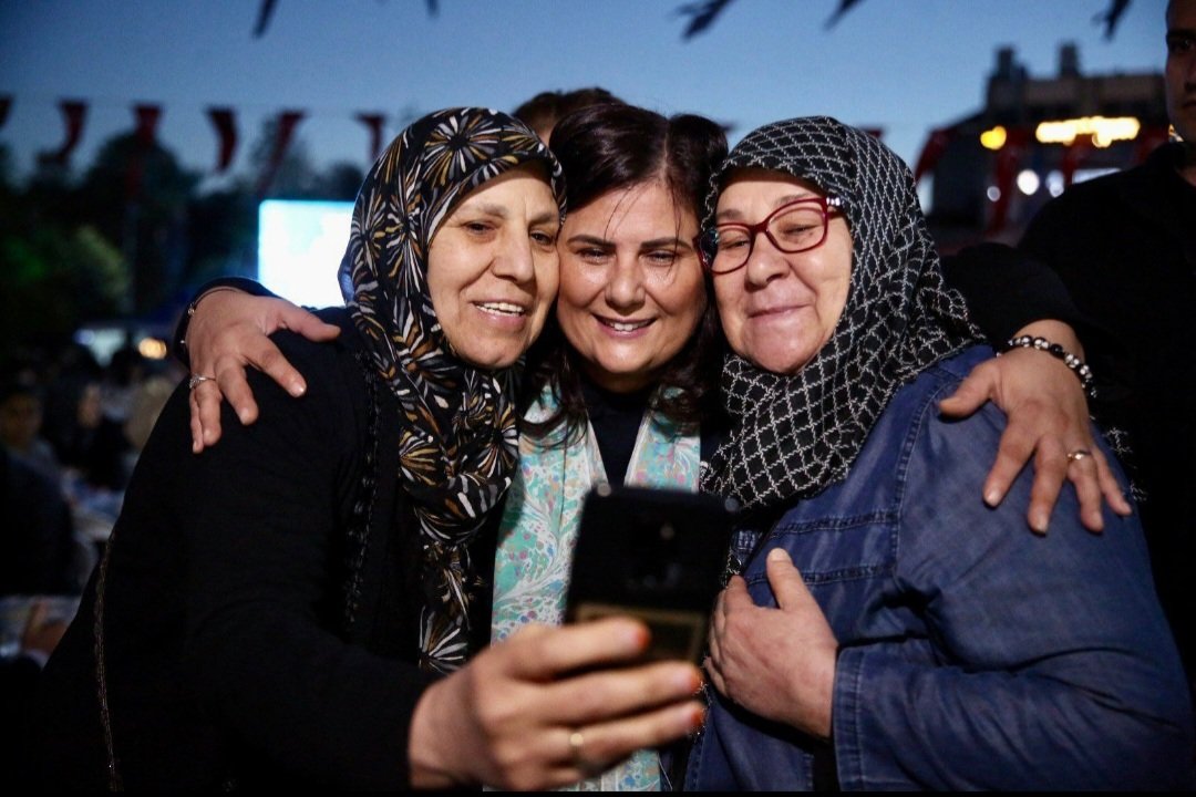 emingny5's tweet image. Türkiye’nin en başarılı Büyükşehir Belediye Başkanı Özlem Çerçioğlu ile 31 Mart’ta yeniden zafere #topuksesiloading