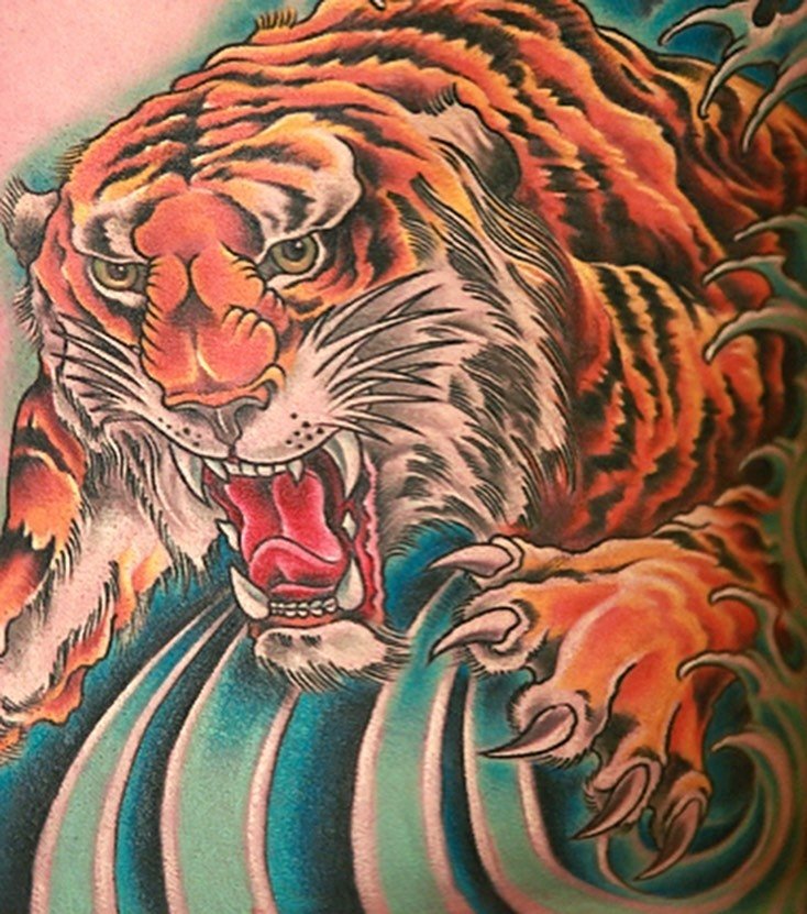 Redtree_Tattoo's tweet photo. #Artist @tattoosbydurb @Durb_Morrison
Tiger with Japanese waves on Jim’s ribs!
#tattoosbydurb #redtreetattoogallery #truetubes #truegrips #traditional #japanesetraditional #durbmorrison #ribtattoo #ribs #color #columbus #columbusohio #columbustattooers #ohiotattooers https://t.co/Zr3zcy0prx