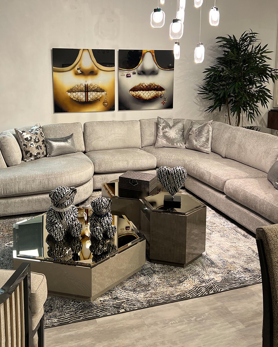MartinDanielTO's tweet photo. Need a fresh start this new year? Treat yourself to new furniture and decor pieces! Stop by our showroom to check out everything new for 2024! #torontofurniture #homedecor #livingroomfurniture https://t.co/qVPtJXruwS