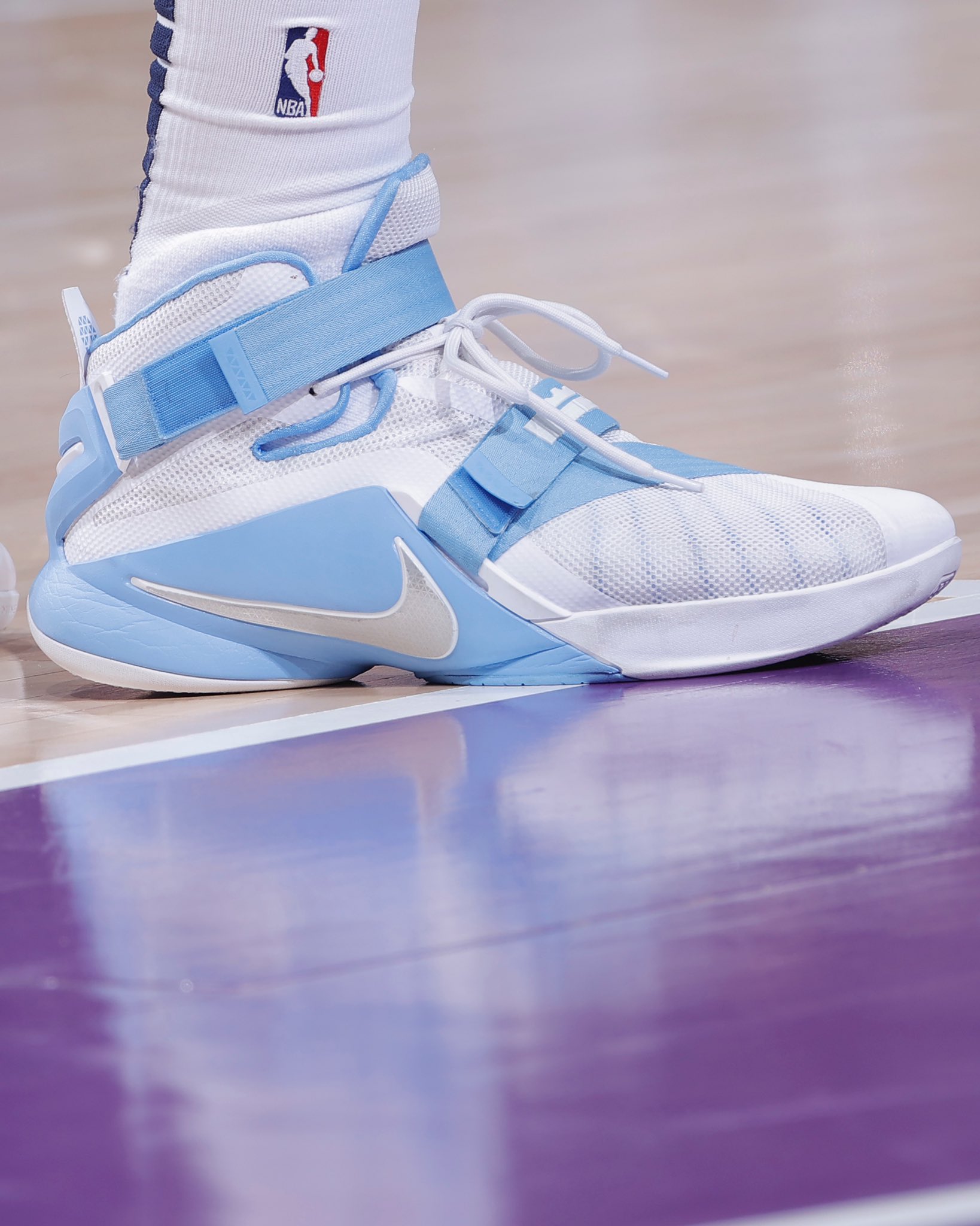 Lebron soldier 9 kentucky cheap