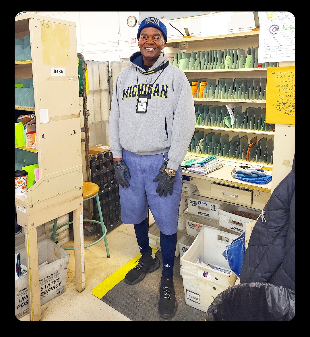 AJWoodson's tweet photo. 1/8/24

#GoBlue

#Michigan vs #Washington
#Wolverines vs #Huskies 
#NCAA #CollegeFootball 
#CFPNationalChampionship
#CFP

#USPSLife 📬
#AJWoodson #SpringfieldIL https://t.co/nmAi5FYEeh