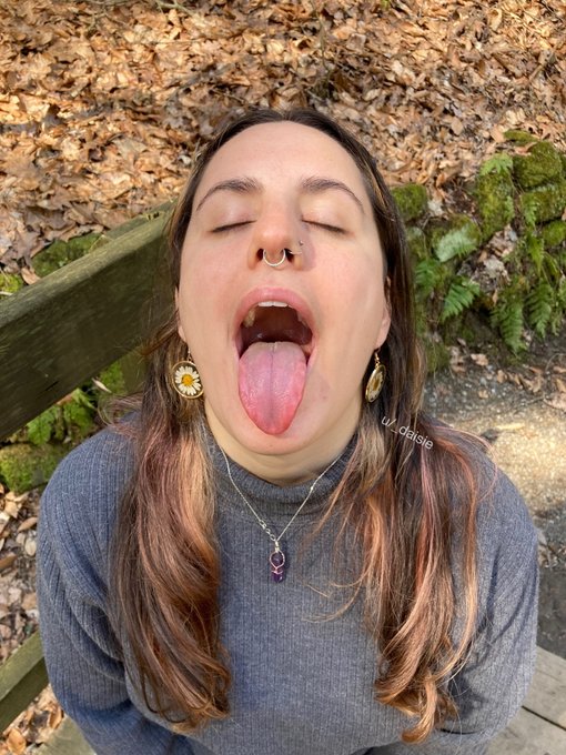 Watch daisie's leaked NSFW photo on TwXstars