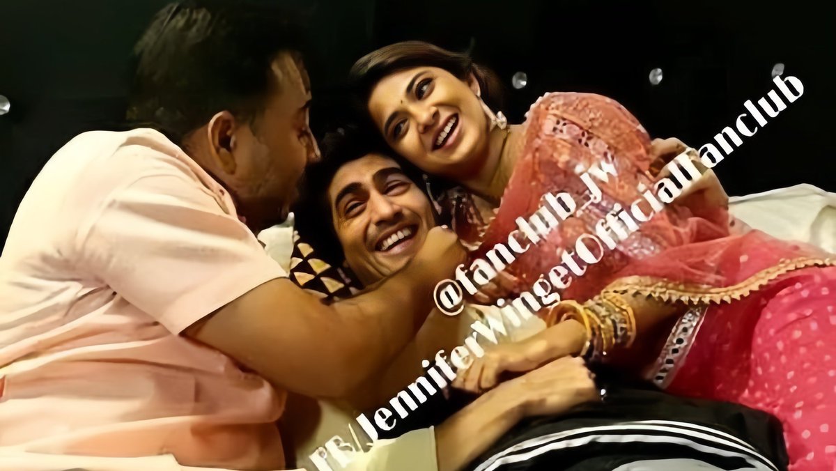 Btsisa05's tweet photo. Jenshad missing hours 💗inka reunion kab hoga🥺
#harshadchopda #JenniferWinget #jenshad #bepannaah #bepanaah #adiya #jenniferharshsd
#harshjen https://t.co/jEmwbLoDJu