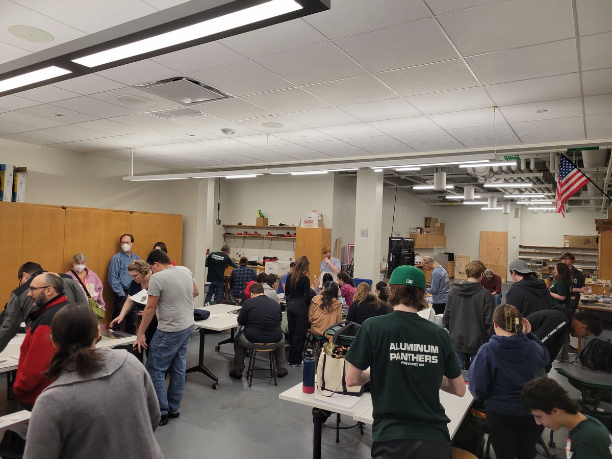 We had a great time at kickoff with <a href="/PentucketFRC/">FRC9443 Aluminum Panthers</a>. Big thank you to them for inviting us into their space. 🤖

 #omgrobots #FRC #NEFIRST #firstinspires