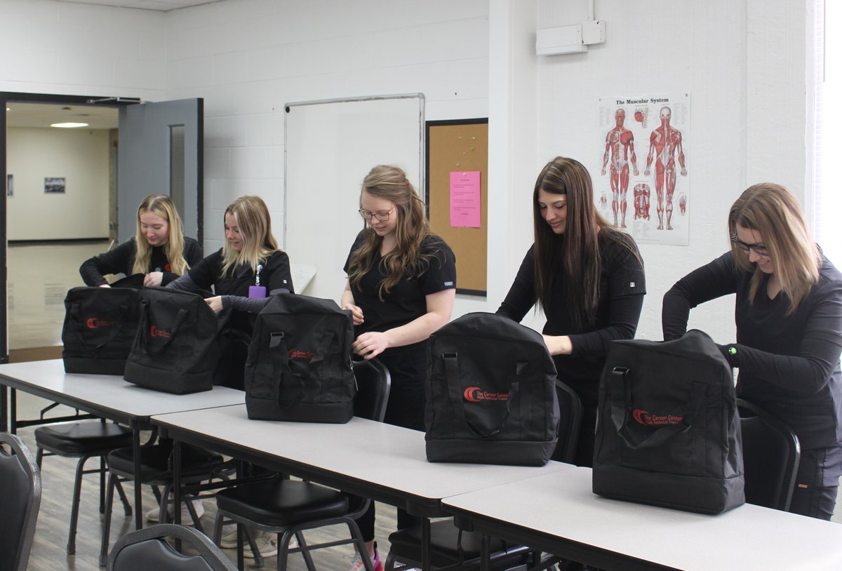 AdultTech's tweet image. 🩺 Exciting day for our Medical Assistant Class! 🏥 Today marks a milestone as the students received their personalized medical bags, complete with a stethoscope and all the essential tools for their hands-on classroom and clinical experiences. @AAMAOfficial