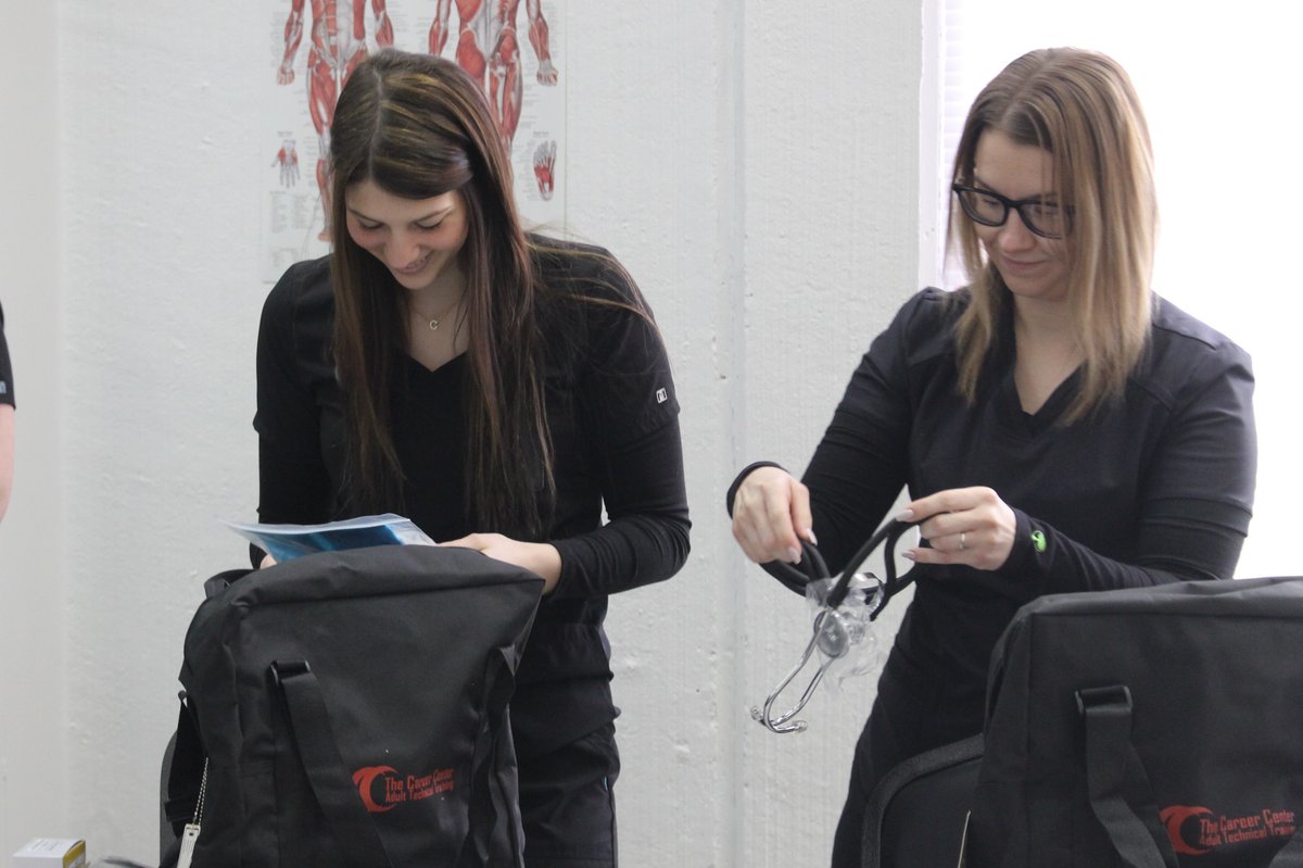 AdultTech's tweet image. 🩺 Exciting day for our Medical Assistant Class! 🏥 Today marks a milestone as the students received their personalized medical bags, complete with a stethoscope and all the essential tools for their hands-on classroom and clinical experiences. @AAMAOfficial