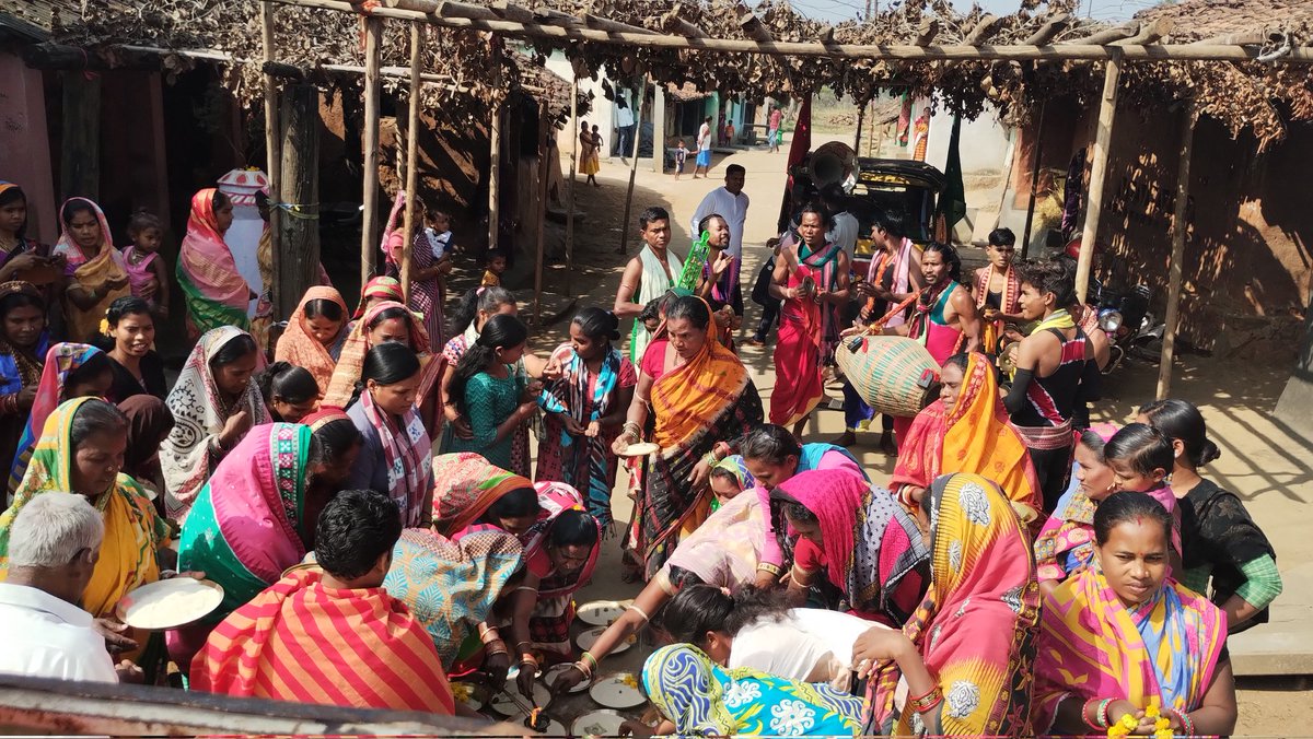 Ceremony of Shree Mandira Parikrama Ratha at Paika Ranipinda GP with collection of Rice(Chaula ) and Betelnut (Gua) from Jagannath Devotes in each household.
Let’s join the auspicious event of Mahaprabhu Jagannath.