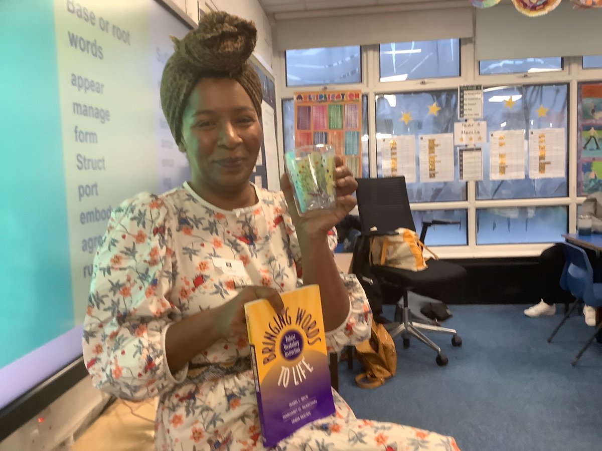 TheWritingWeb's tweet photo. What a dream to work with the team at @AshmolePrimary developing their teaching of vocabulary with @Literacy_Trust. 🧡

Their active participation and the fact they remained focused even when it began to snow was impressive! Plus, their drinking glasses match my Matilda dress. 🙌🏾 https://t.co/Jzb7zTqdWQ