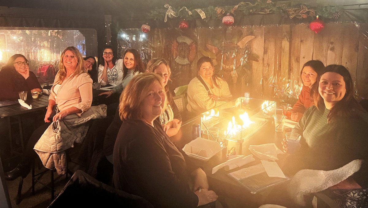 OnTheBaycustoms's tweet photo. Stop in for a tasty meal under one of our private heated gazebos with fire tables and heat lamps for a wonderful winter dining experience OR indoors if you prefer...
#restaurants #newbaltimore #Michigan  #outdoordining #igloo #letitsnow #seafood https://t.co/ZLBXtNNXfm