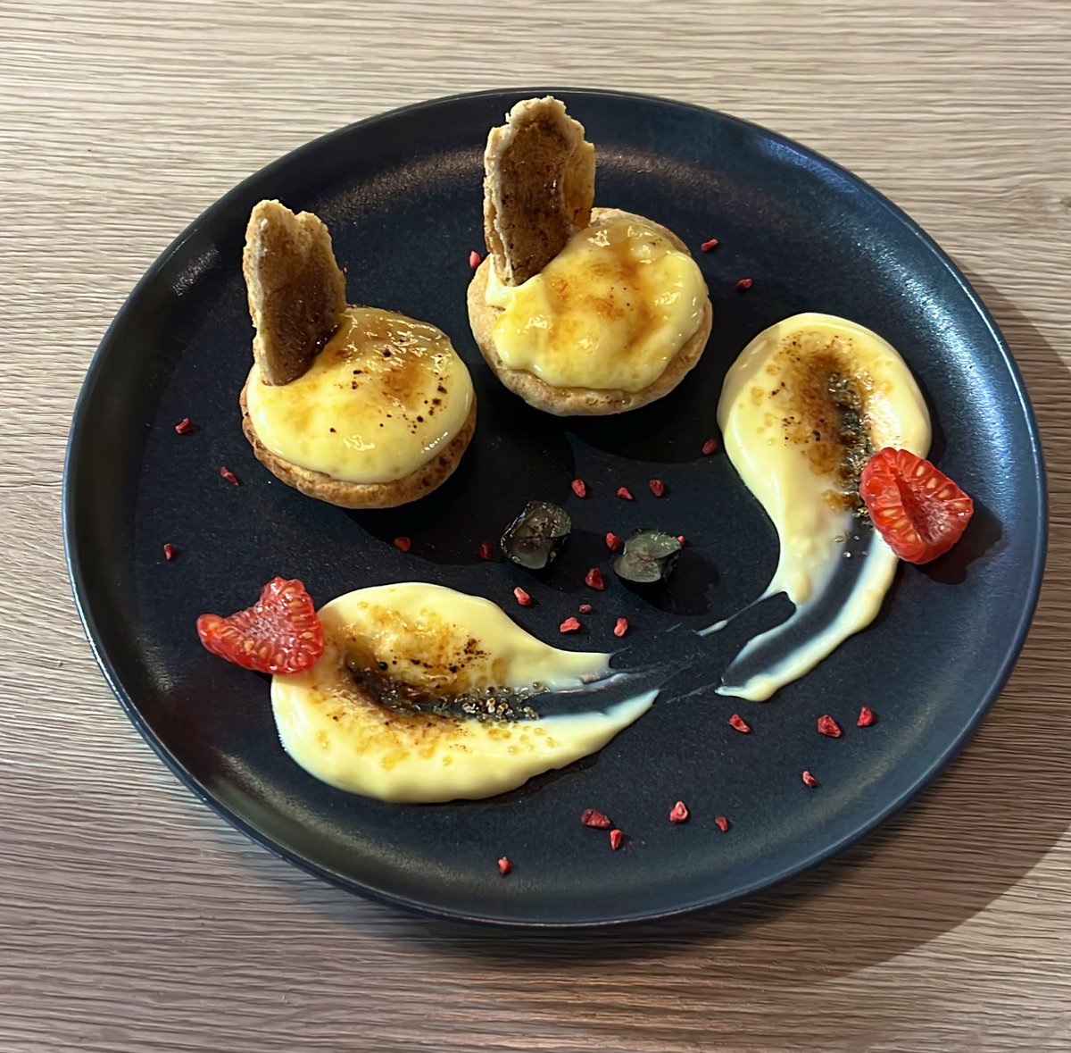 DutchBrunch's tweet photo. @sokijem اصصصمل و تزوج في ٢٠٢٤ وفطورك انت وزوجتك على دتش برنش للسنة كلها  😉🫶🏽💪🏽 https://t.co/DyO7D9ngNJ