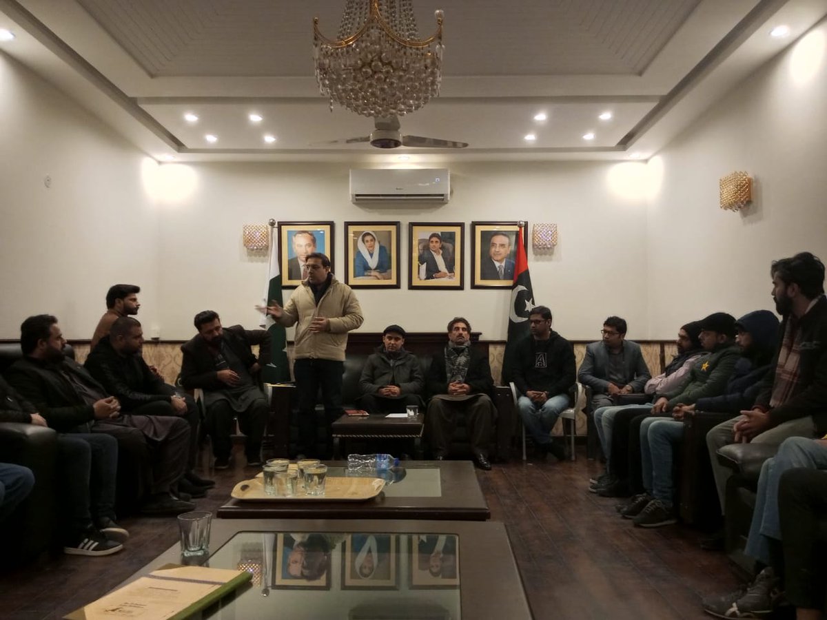 princeaqib11's tweet photo. PSF Executive Meeting  Under The Presidency of President PSF @CMKPSF
With @KasimGillani @ZulfiBader Regarding General Elections #NA127
@CMKPSF @MianSaudPSF @BBhuttoZardari @AseefaBZ @MuhammadNaveedC 
#NA127BhuttoKa 
#NA127BilawalKa https://t.co/vibuIDZpaL