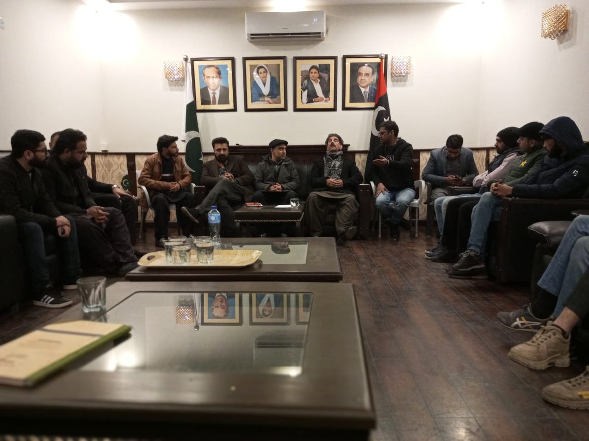 princeaqib11's tweet photo. PSF Executive Meeting  Under The Presidency of President PSF @CMKPSF
With @KasimGillani @ZulfiBader Regarding General Elections #NA127
@CMKPSF @MianSaudPSF @BBhuttoZardari @AseefaBZ @MuhammadNaveedC 
#NA127BhuttoKa 
#NA127BilawalKa https://t.co/vibuIDZpaL