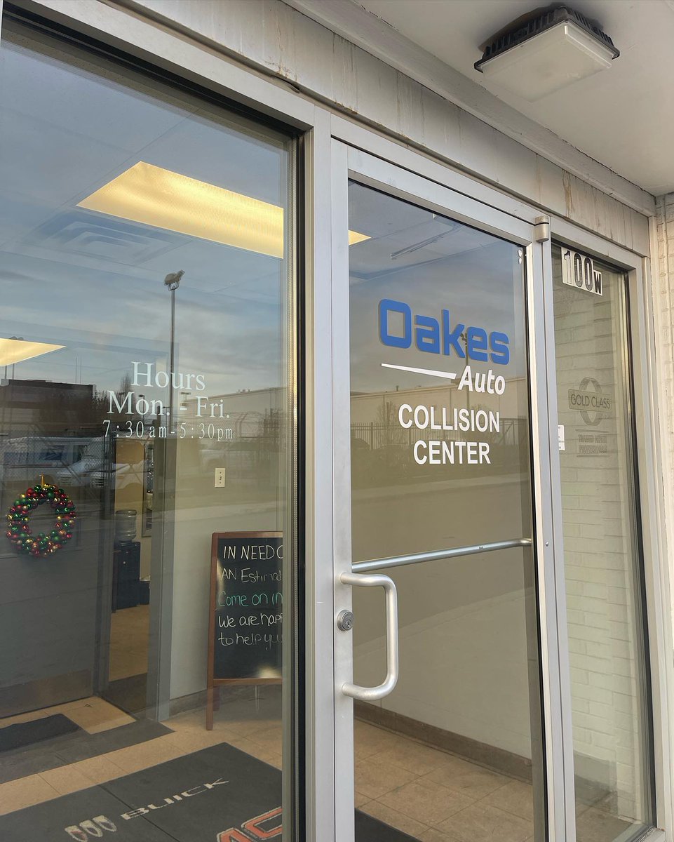 OakesAuto's tweet photo. Oakes Auto Collision Center has had a signage makeover. 🤩
Stop by to experience our revamped look firsthand and get an estimate!
We are located across from Oakes Buick GMC at
📍100 W 31st Terrace, Kansas City, MO 64111
#OakesAuto #NewSignage https://t.co/7YR1Aw8znU