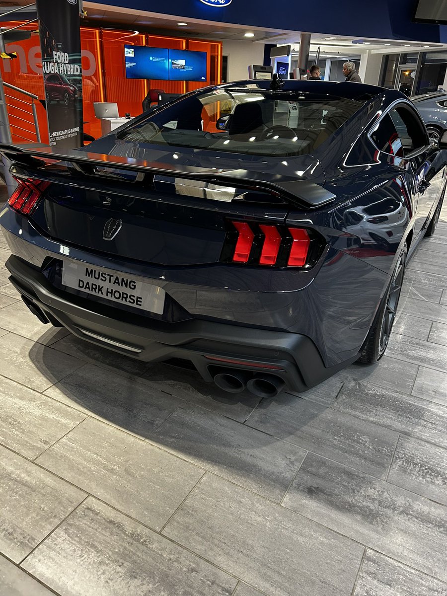 The new Ford Mustang Dark Horse we borrowed one for a couple of days at Hartwell Kidlington #darkhorse #forduk #fordmustang