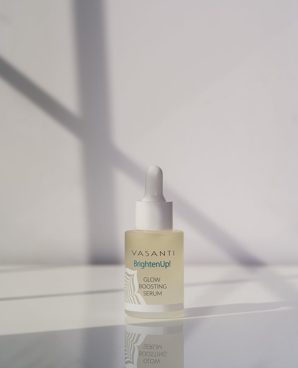 ✨ Say hello to your skin's new best friend! ✨⁠
⁠
Our Glow Boosting Serum is the ultimate hydration boost, offering brightness and that coveted glass-like glow for radiant skin. ✨💧 ⁠
⁠
l8r.it/rNxP