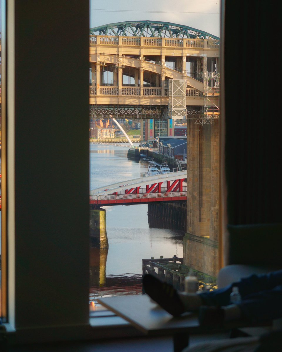 Unparalleled riverside views of Newcastle’s, Quayside at INNSiDE Newcastle - where comfort meets convenience 🤩

A starting point for new adventures with loved ones, furry or family ❤️🐶 

Discover Newcastle! Book iNN 👉🏼 ow.ly/fSGV50QckKG

#StayCurious