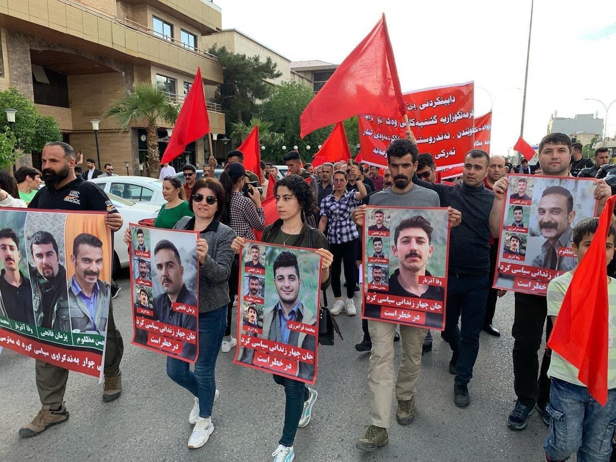RYarahmadi's tweet photo. #محمد_فرامرزی 
#پێژمان_فاتحی 
#محسن_مظلوم
#وفا_آذربار
#نه_به_اعدام https://t.co/E01KMgqjnq