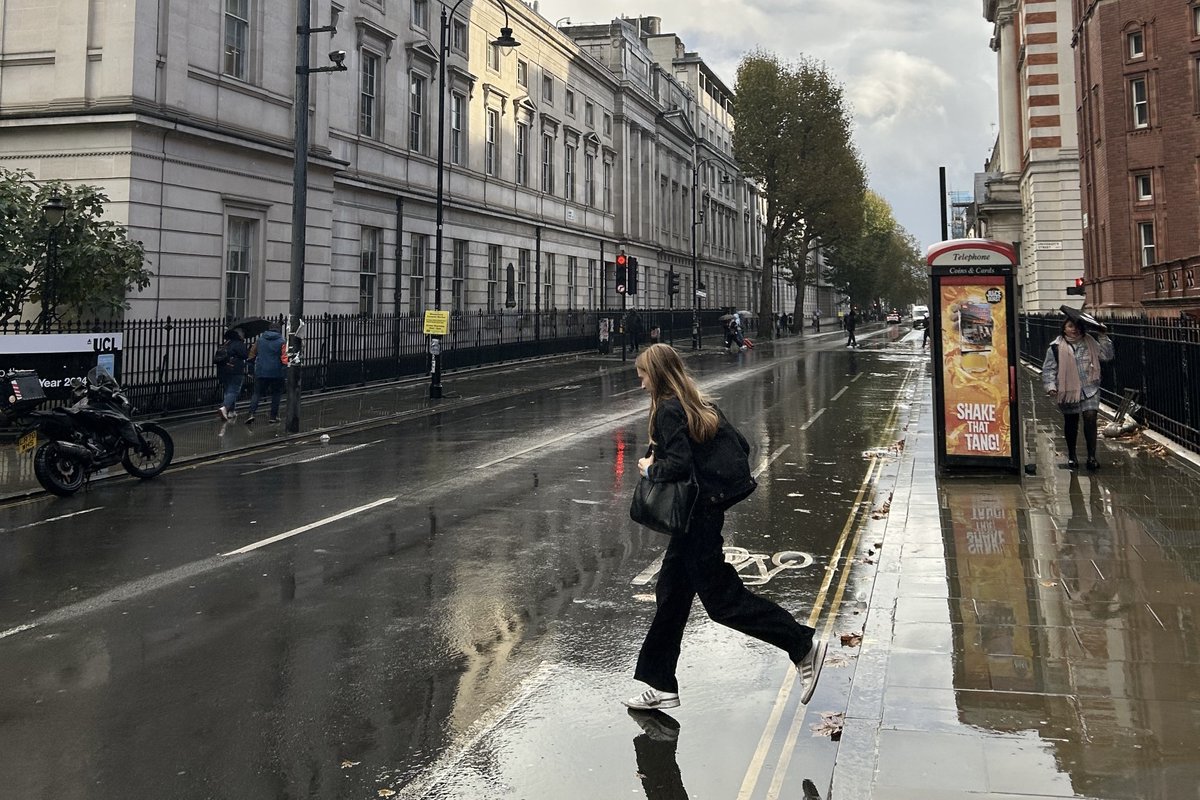 As we begin Term 2, we are excited to welcome both our returning students and those joining our community this month 👋 If you're new to UCL, check out the guide we've put together to help you settle in and get the most out of your time at UCL: ucl.ac.uk/students/new-s…