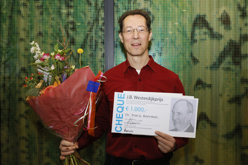 wimbouwman's tweet photo. I am truly honoured and grateful to receive the J.B. Westerdijk Prize for my dedication to the physics education at the TU Delft. I would like to express my deepest gratitude to everyone who has been part of this journey and has contributed to the fun of teaching physics. https://t.co/7VabpeZO2I